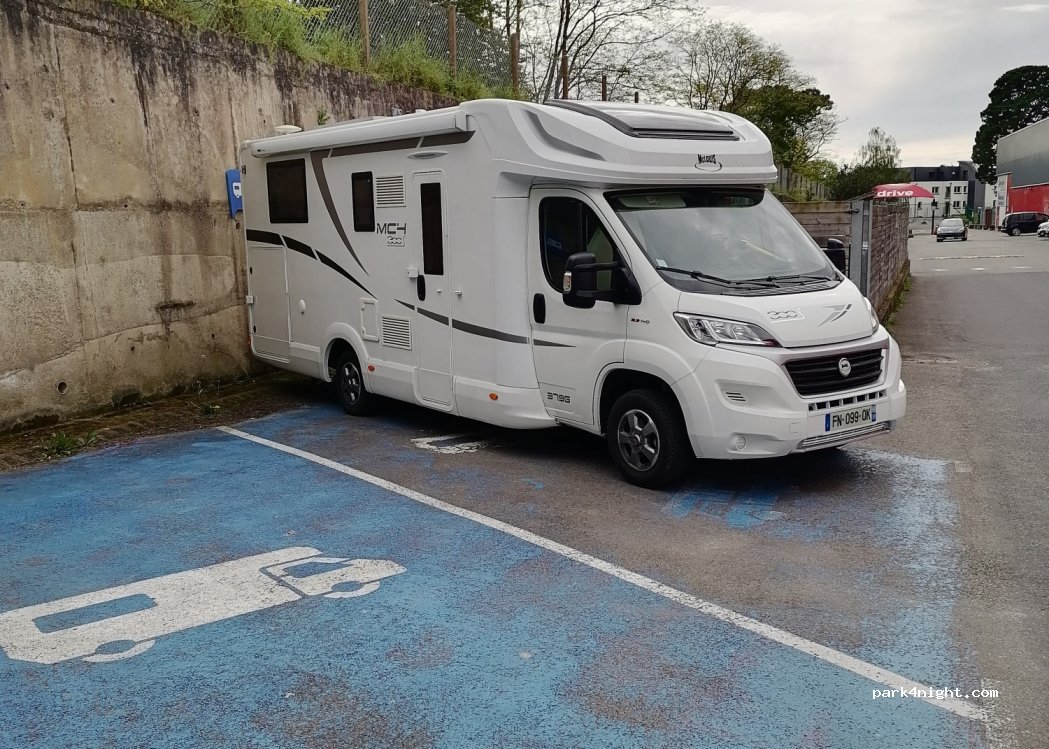 (29000) Quimper - 157-163 Route de Bénodet — foto 2