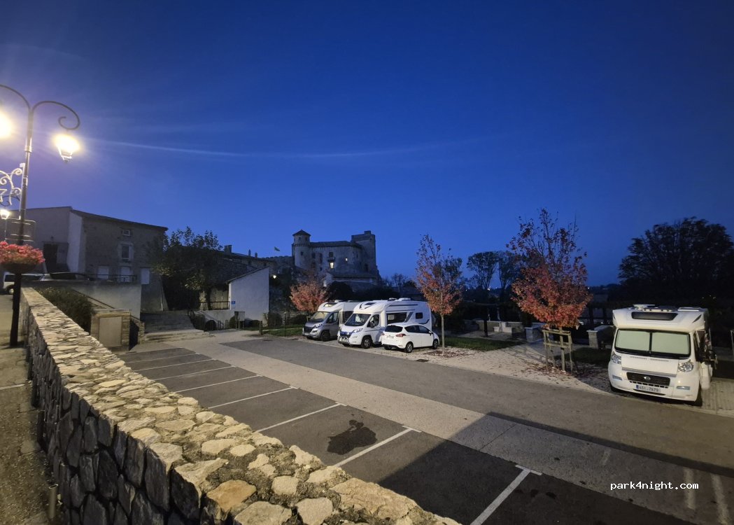 (07130) Châteaubourg - 22-26 Grand Rue — foto 5