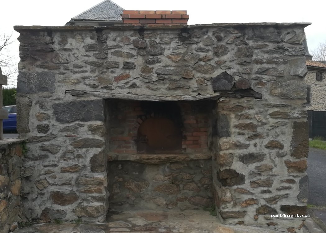 (15100) Saint-Georges - Le Bourg — foto 4