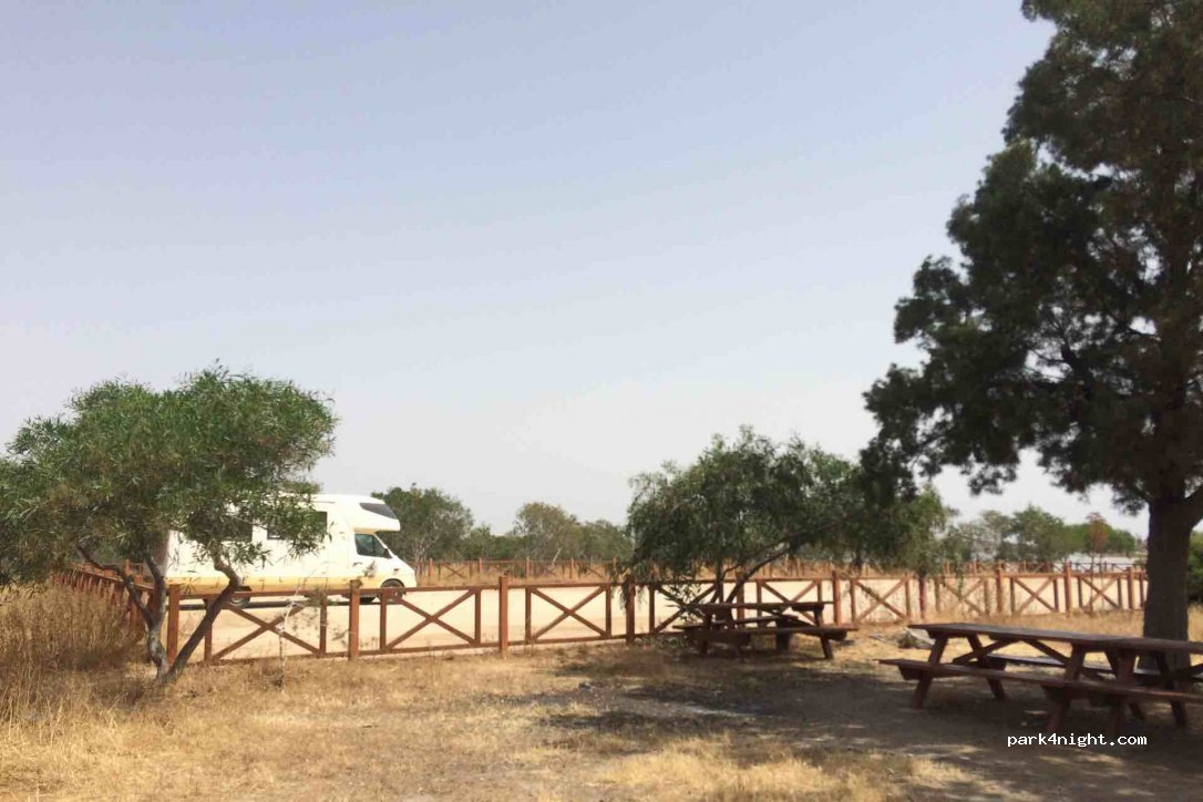 () Larnaca - Tekke Road — foto