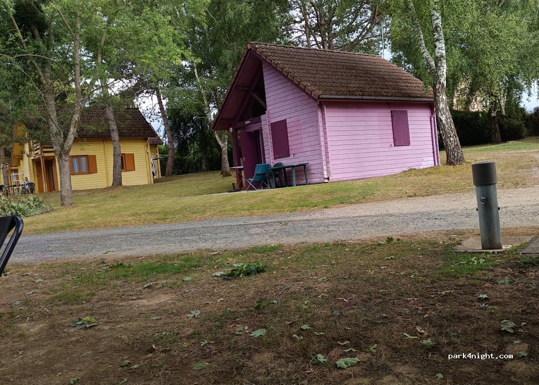 Camping OnlyCamp de Bourbon-Lancy *** — foto 4