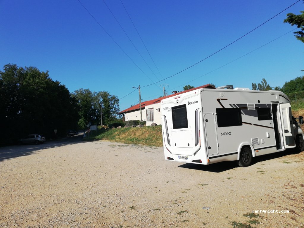 (01800) Pérouges - Chemin de l'Olivet — foto 2