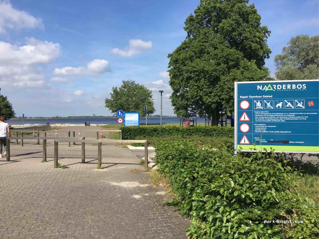(1411 DL) Naarden - 75 IJsselmeerweg — foto