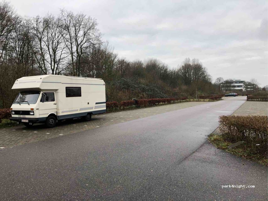 (1411 DL) Naarden - 75 IJsselmeerweg — foto 2