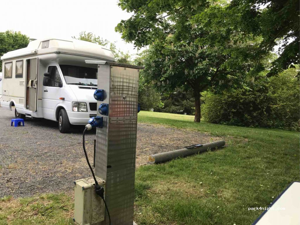 Wohnmobilstellplatz Bad Emstal — foto