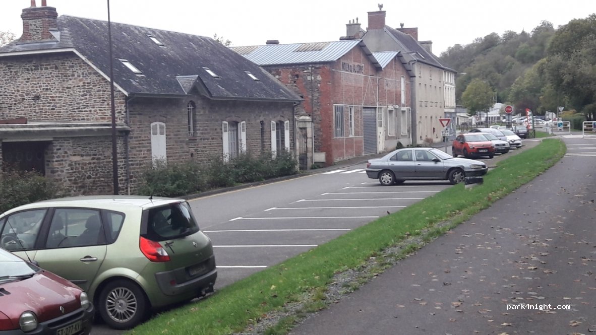 (14220) Thury-Harcourt - 20 Impasse des Lavandières — foto 2