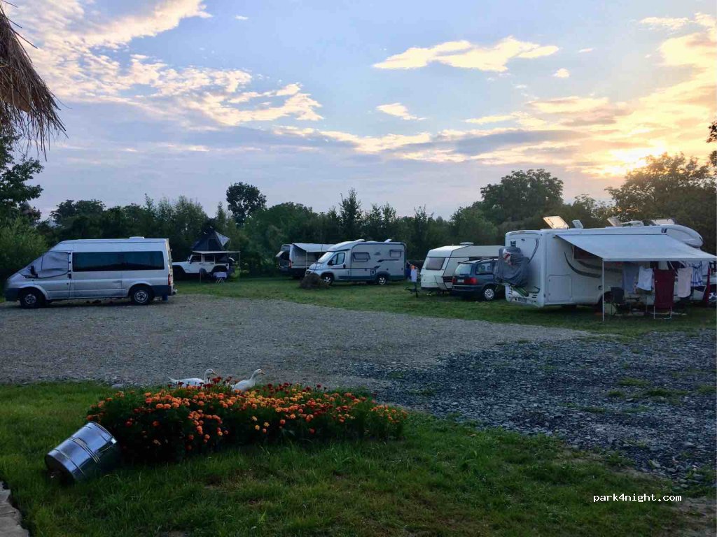 Camping Noroc Maramures — foto