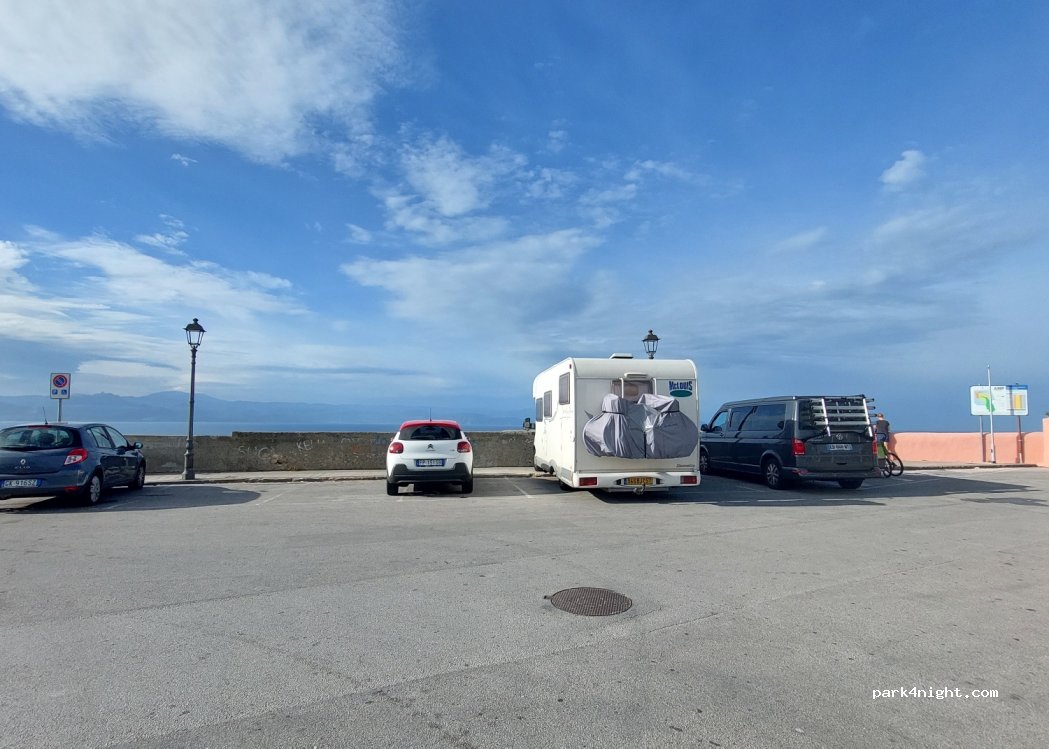(98057) Milazzo - Via Sant'Antonio — foto 3