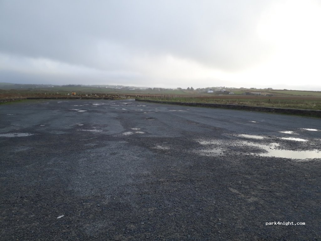 () Fortown - Unnamed Road — foto