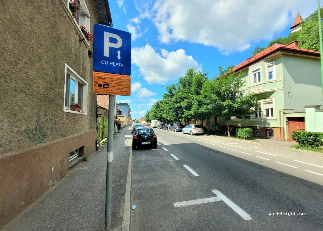 () Brașov - 24 Strada De Mijloc — foto