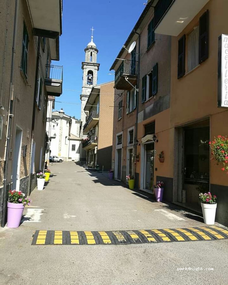 (43059) Santa Maria del Taro - 4 Strada Provinciale 359 R — foto