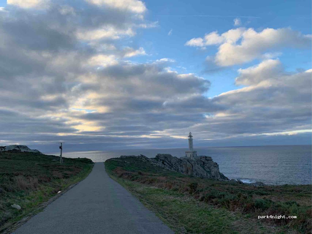 (15113) Malpica - Estrada de Santo Hadrián — foto 2