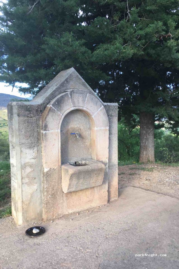 (25630) Talarn - Unnamed Road — foto
