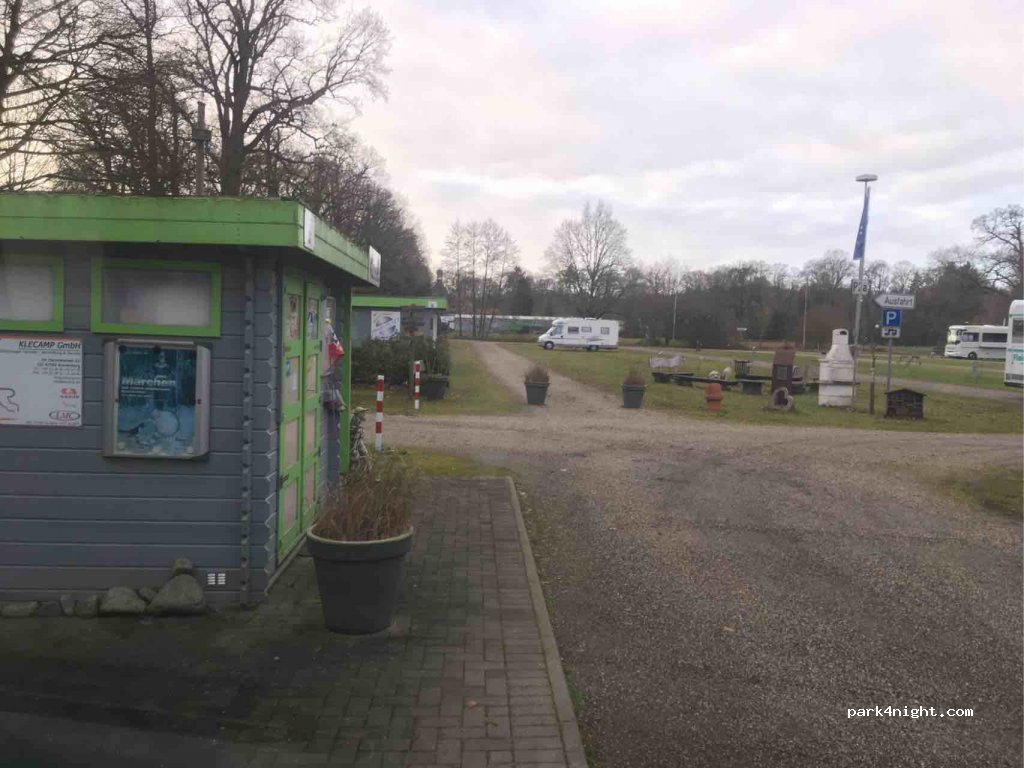(47551) Bedburg-Hau - 3a Moyländer Allee — foto