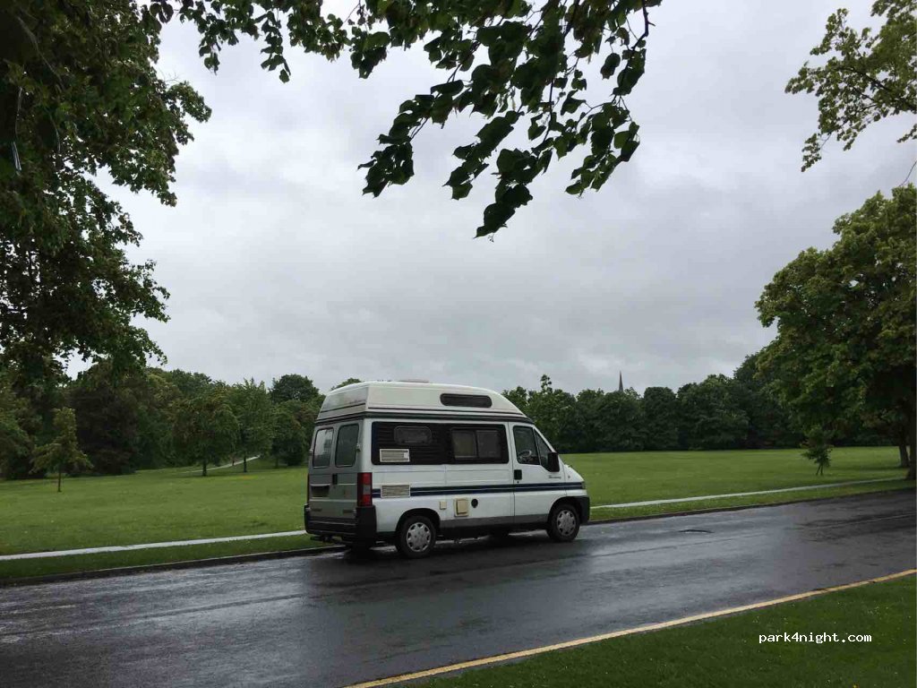 (HG2 8HU) Harrogate - Stray Rein — foto
