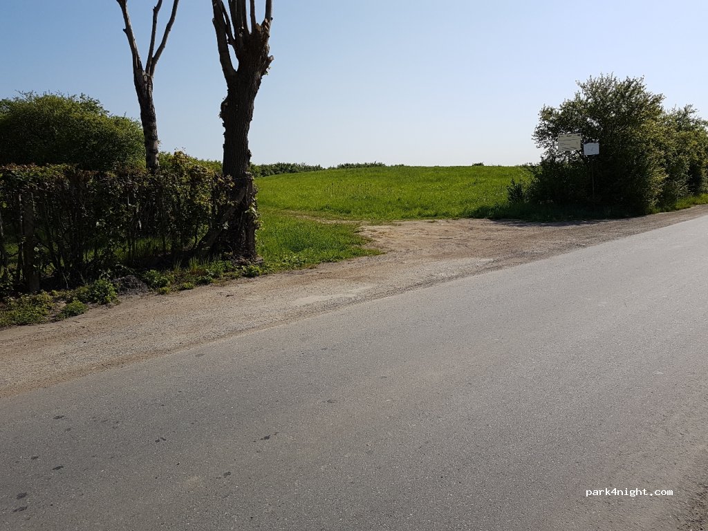 (55-311) Wichrów-Kolonia - Droga Krajowa 5 — foto 3