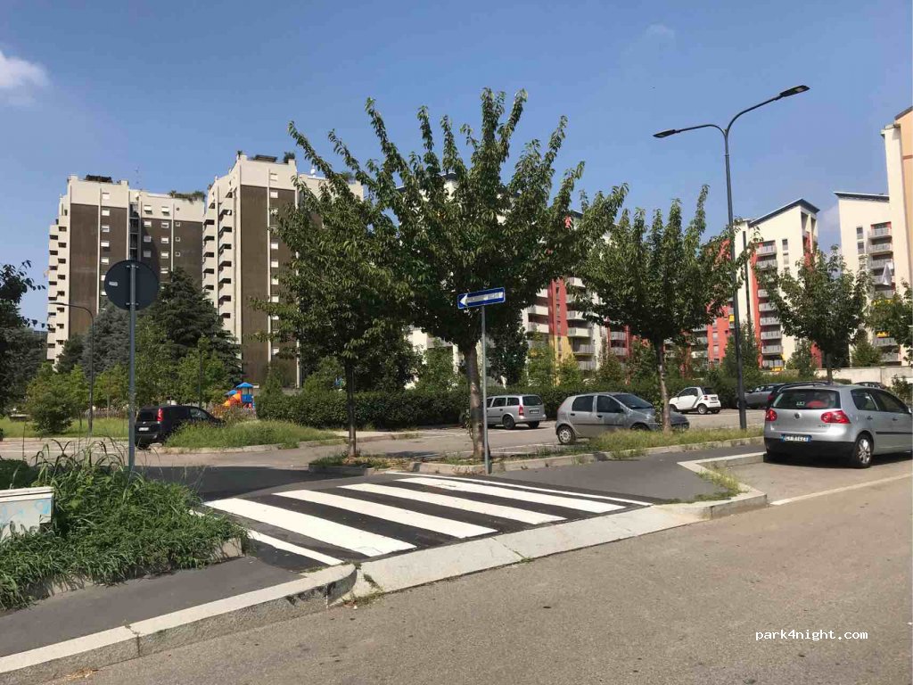 (20161) Milano - 13 Via Pesaro — foto 2