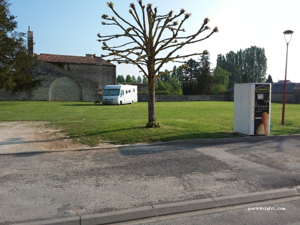 (79170) Paizay-le-Chapt - 1 Rue de la Cour du Logis — foto 4