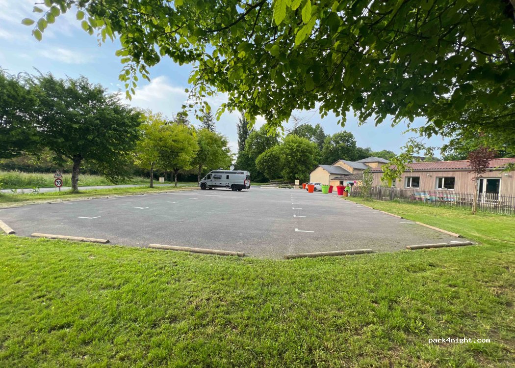(24200) Sainte-Nathalène - D47 — foto 2