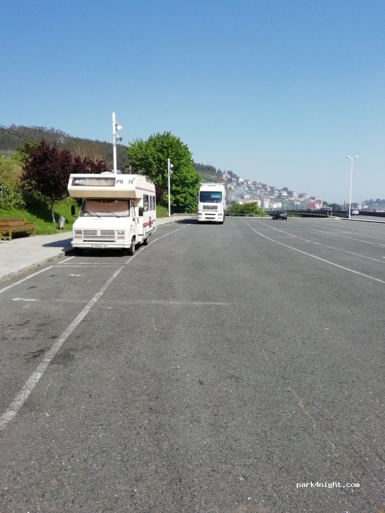 (27850) Viveiro - 41 Avenida Ferrol — foto