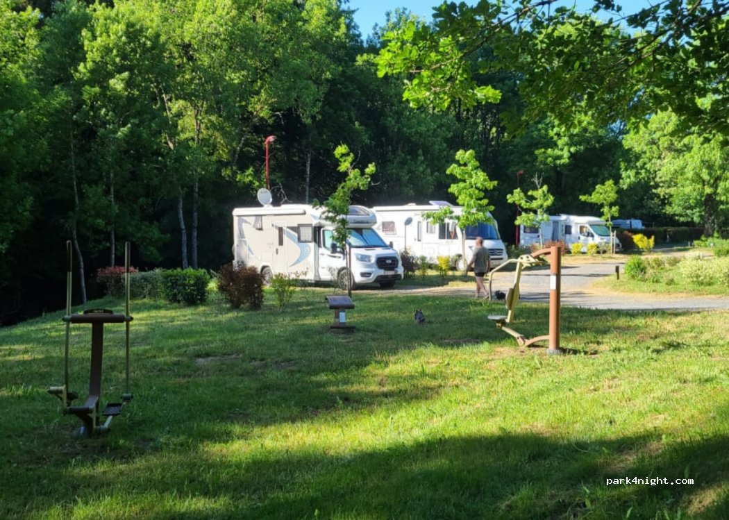 Aire de camping-cars Cambon-et-Salvergues | La Rive — foto