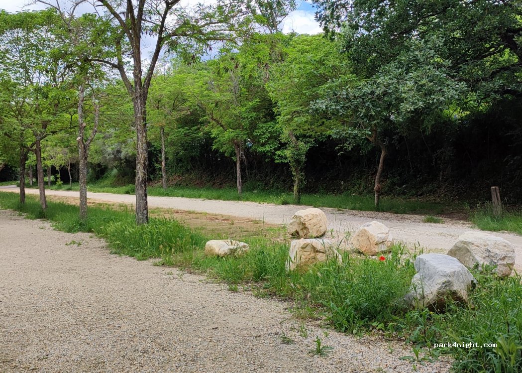 (07700) Saint-Martin-d'Ardèche - Barbet — foto 2