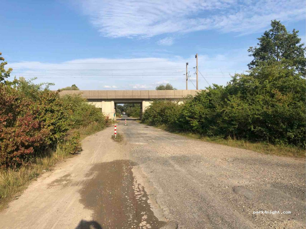 (31157) Sarstedt - Unnamed Road — foto