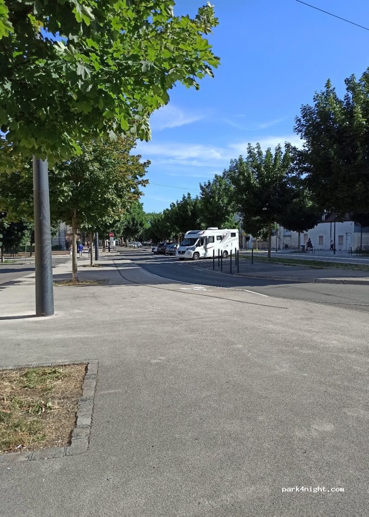 (21000) Dijon - 2 Rue Auguste Fremiet — foto 2