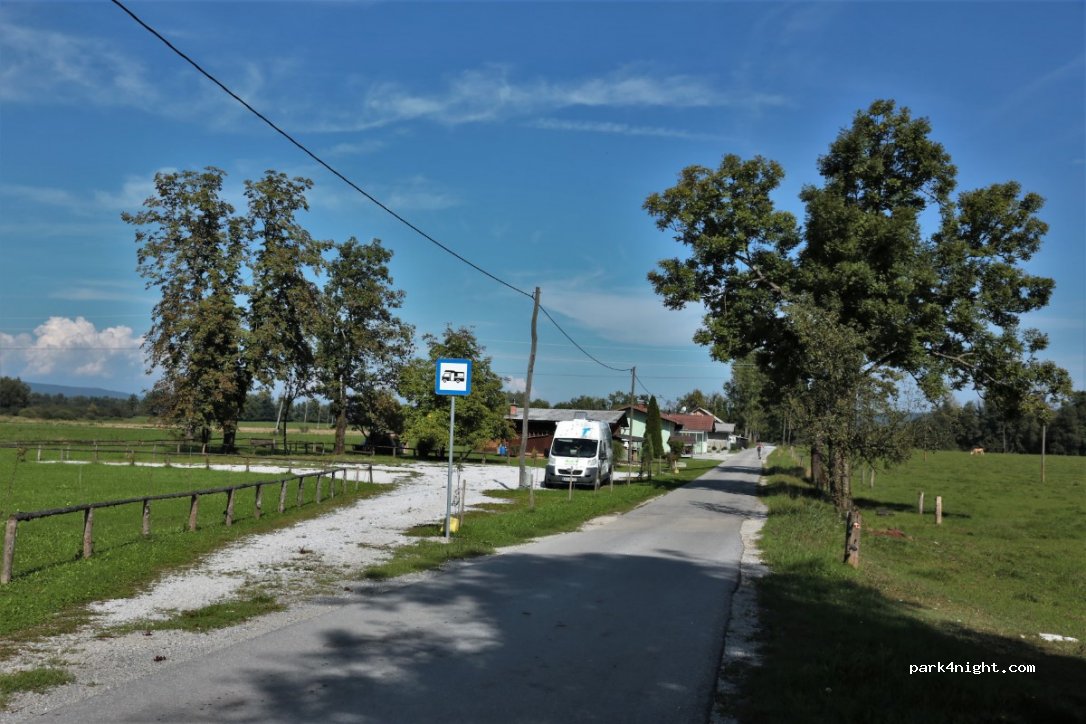 (1353) Bistra - 2 Bistra — foto