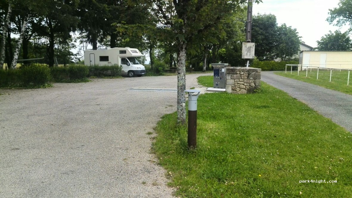 Aire de camping-car Calvinet — foto