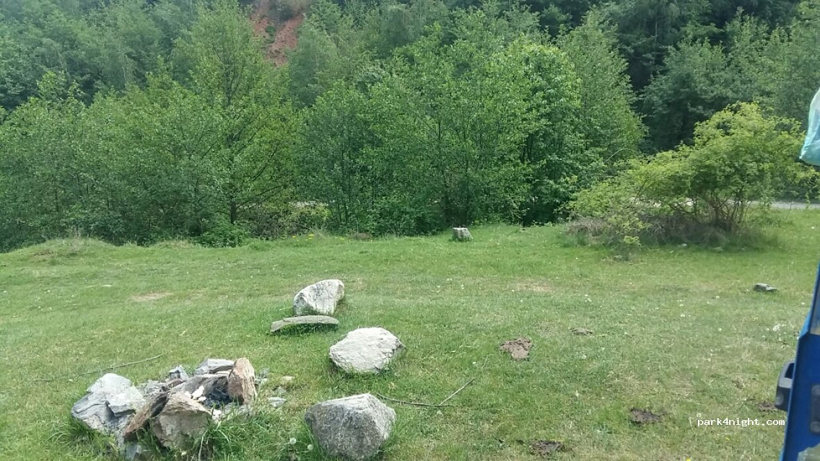 () Clopotiva - Unnamed Road — foto 2