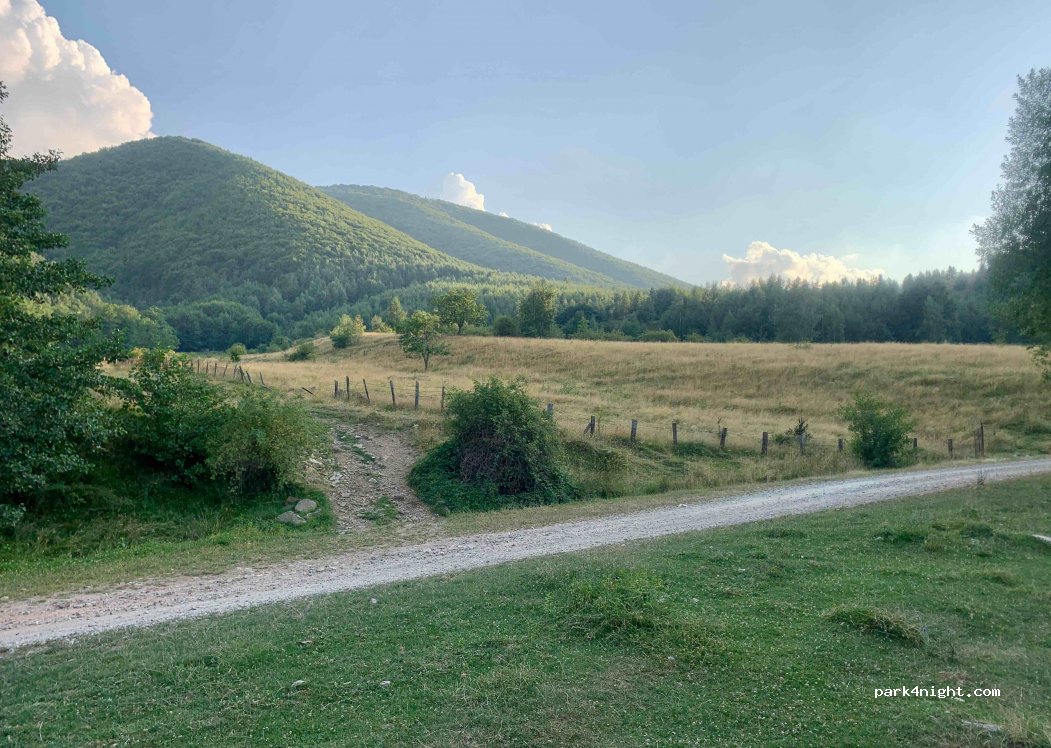 () Clopotiva - Unnamed Road — foto 3