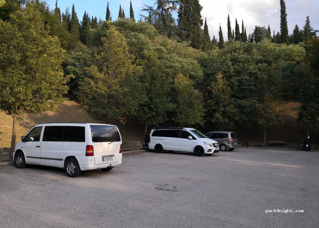 (37128) Verona - 9 Via Castello San Felice — foto 3