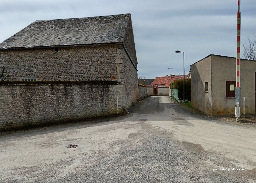 (28150) Ymonville - 6 Rue du Stade — foto 3