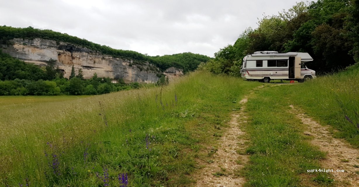 (24620) Les Eyzies-de-Tayac-Sireuil - 1 Route des Granges — foto 2