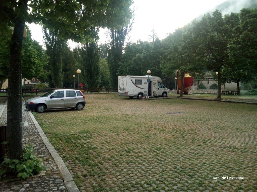 (06041) Borgo Cerreto - 23 Via della Montagna — foto