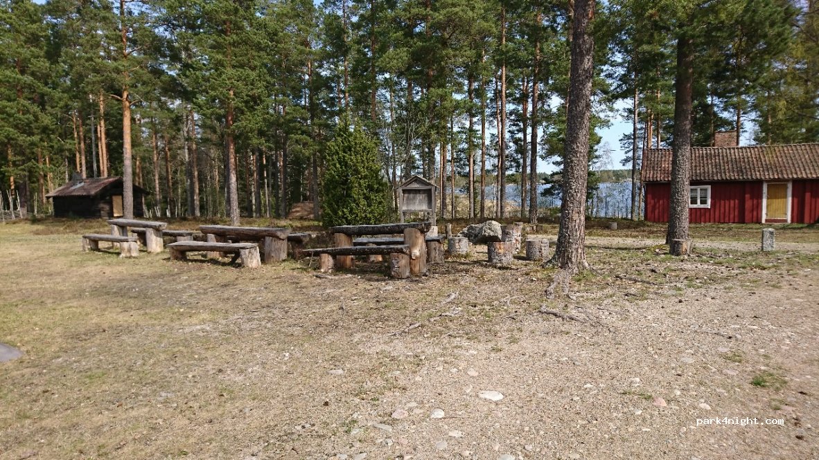 (805 97) Gävle - 4 Hillesjövägen — foto 2