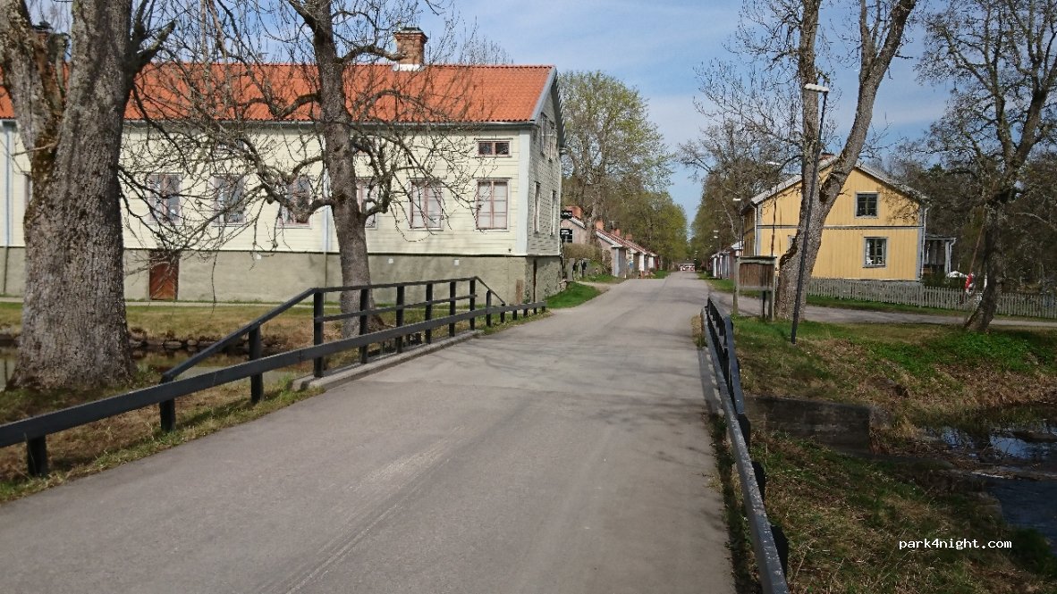 (805 98) Gävle - 244 Oslättforsvägen — foto 2
