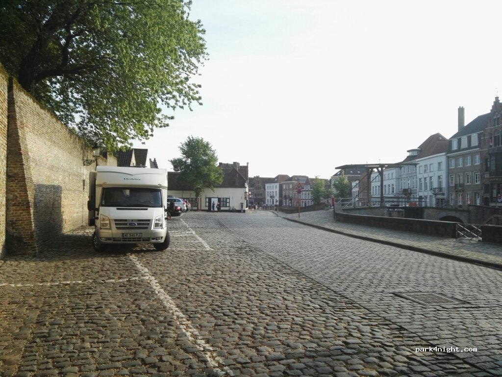 (8000) Brugge - Potterierei — foto 3