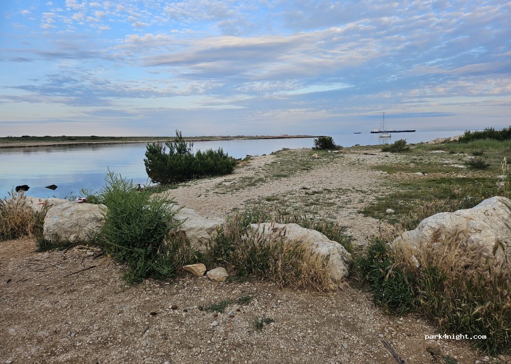 (13117) Martigues - 6 Chemin de Bonnieu — foto 3