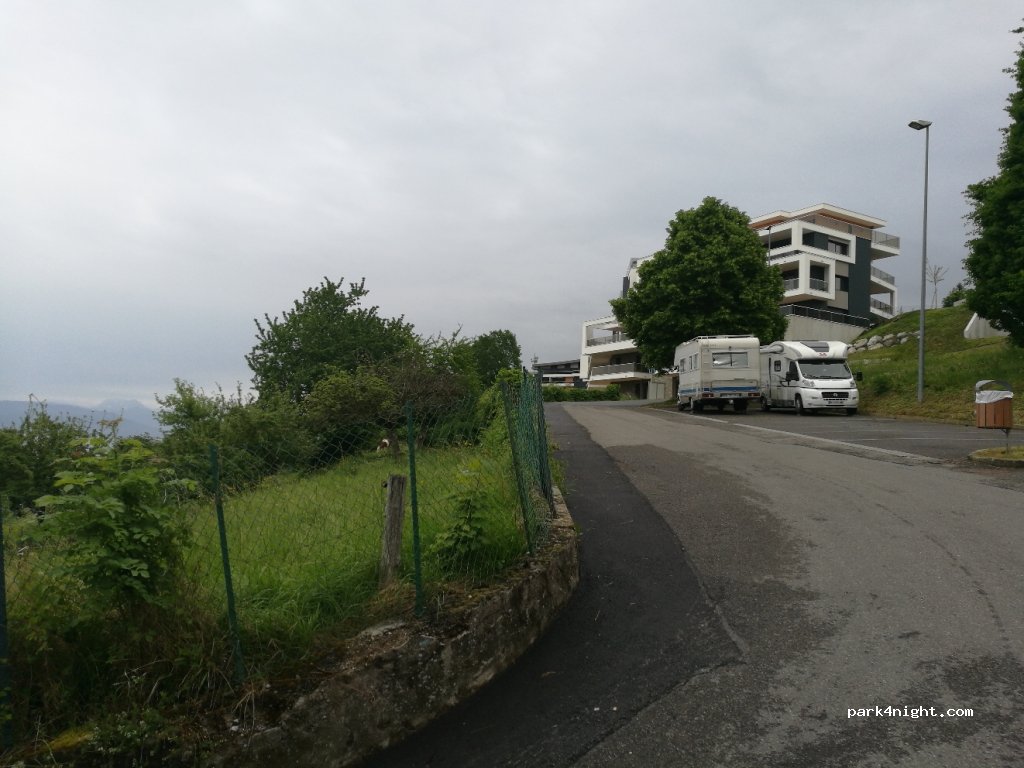 (74500) Évian-les-Bains - 5 Route de l'Horloge — foto