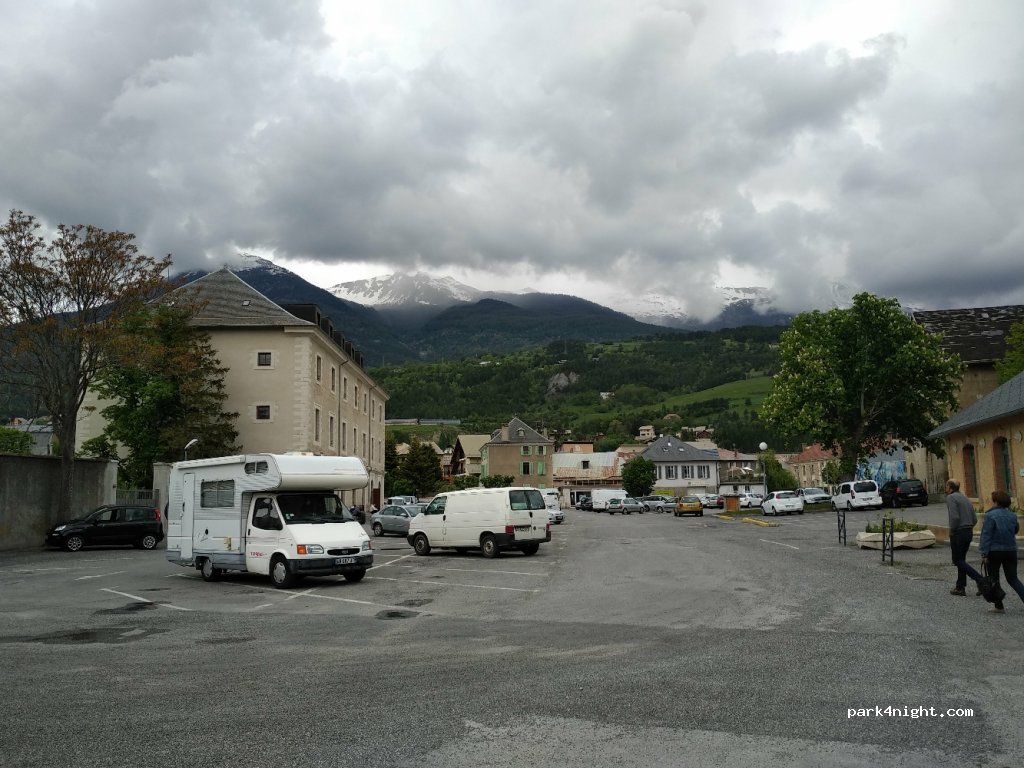(05200) Embrun - 1 Allée des Marronniers — foto