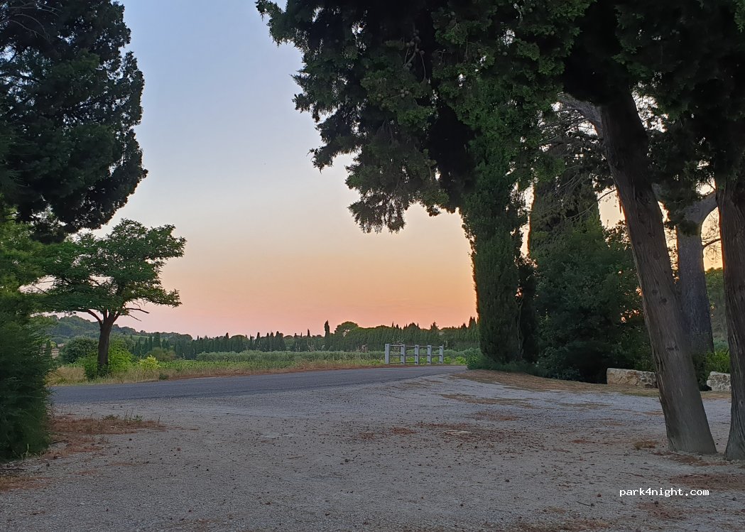 (84330) Saint-Hippolyte-le-Graveyron - 289 Route de Caromb — foto 3