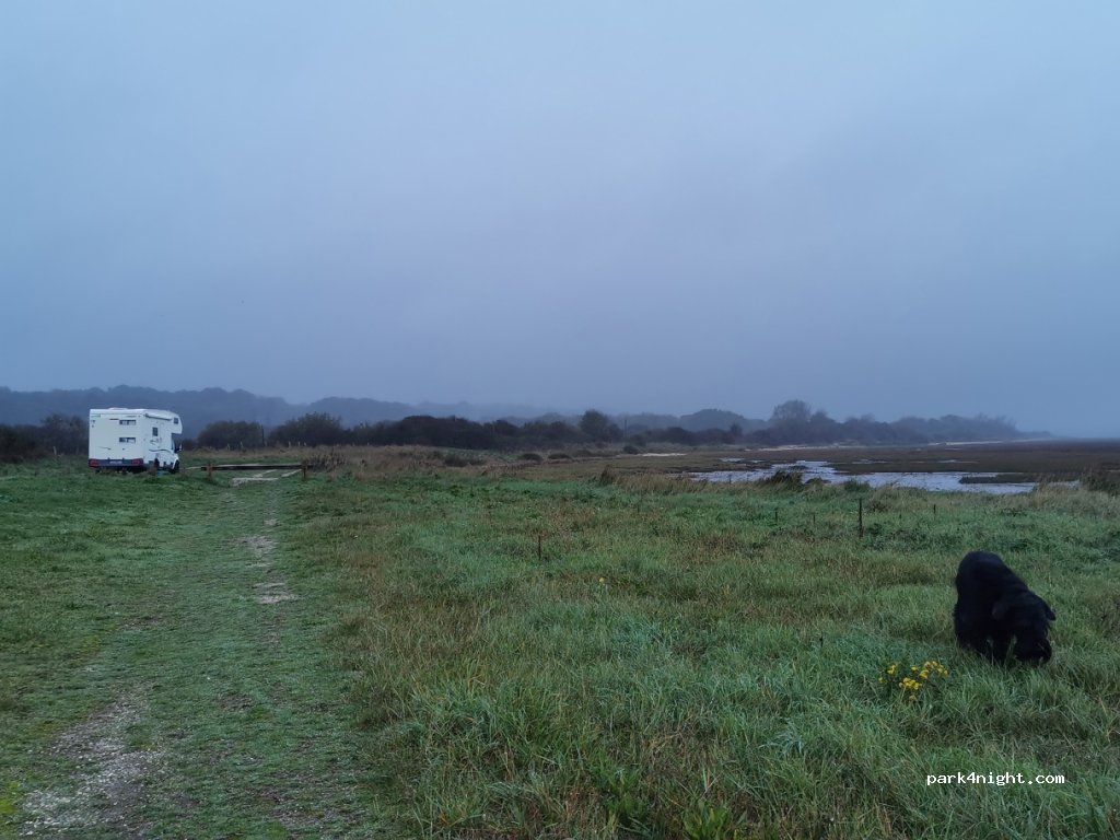 (50630) Crasville - Unnamed Road — foto