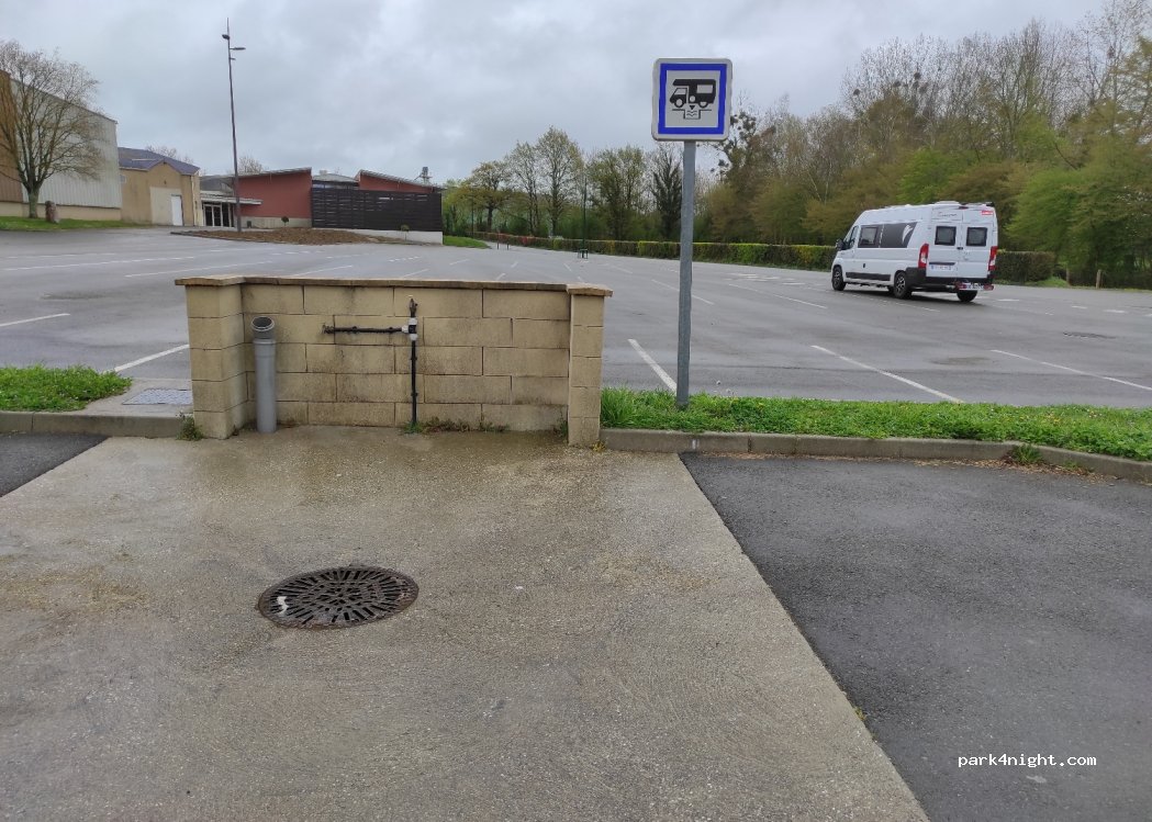 (53470) Martigné-sur-Mayenne - 17 Rue Capella — foto 2