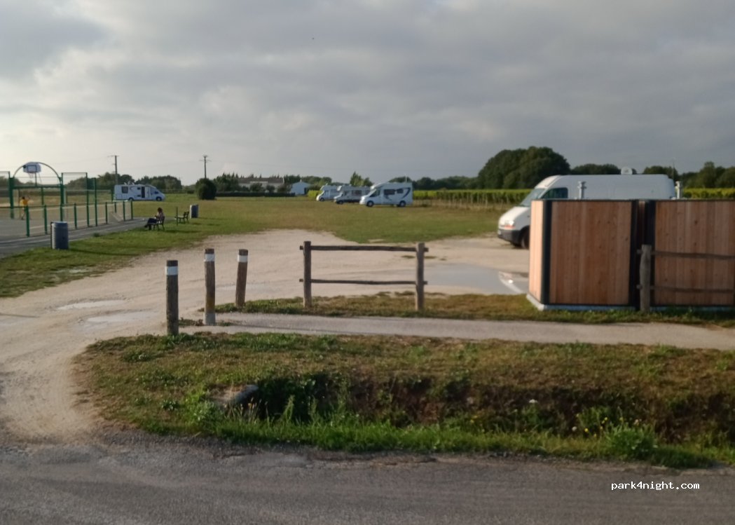 (17550) Dolus-d'Oléron - 294 Rue des Anciens Combattants — foto 3