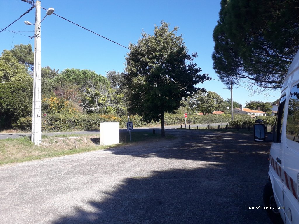 (33340) Queyrac - 1-20 Chemin de Lescapon — foto