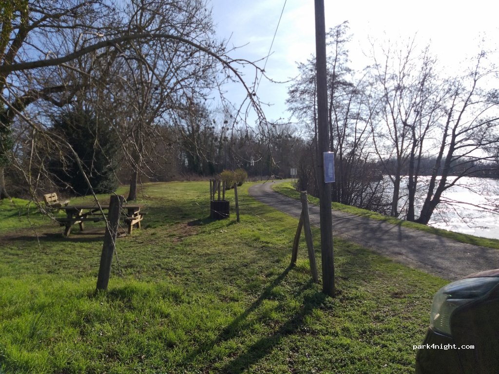 (77130) Barbey - Le Fossé d'Enfer — foto 2