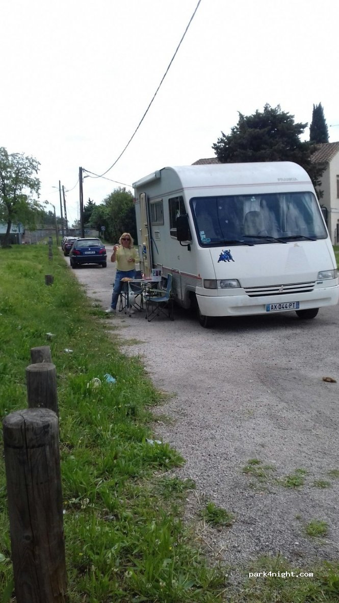 (13200) Arles - 4 Rue Jean Charcot — foto