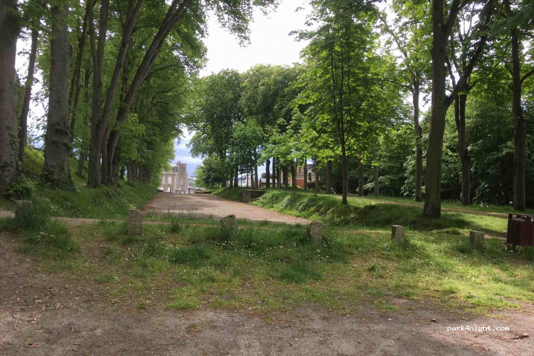 (22400) Lamballe - Promenade du Château — foto